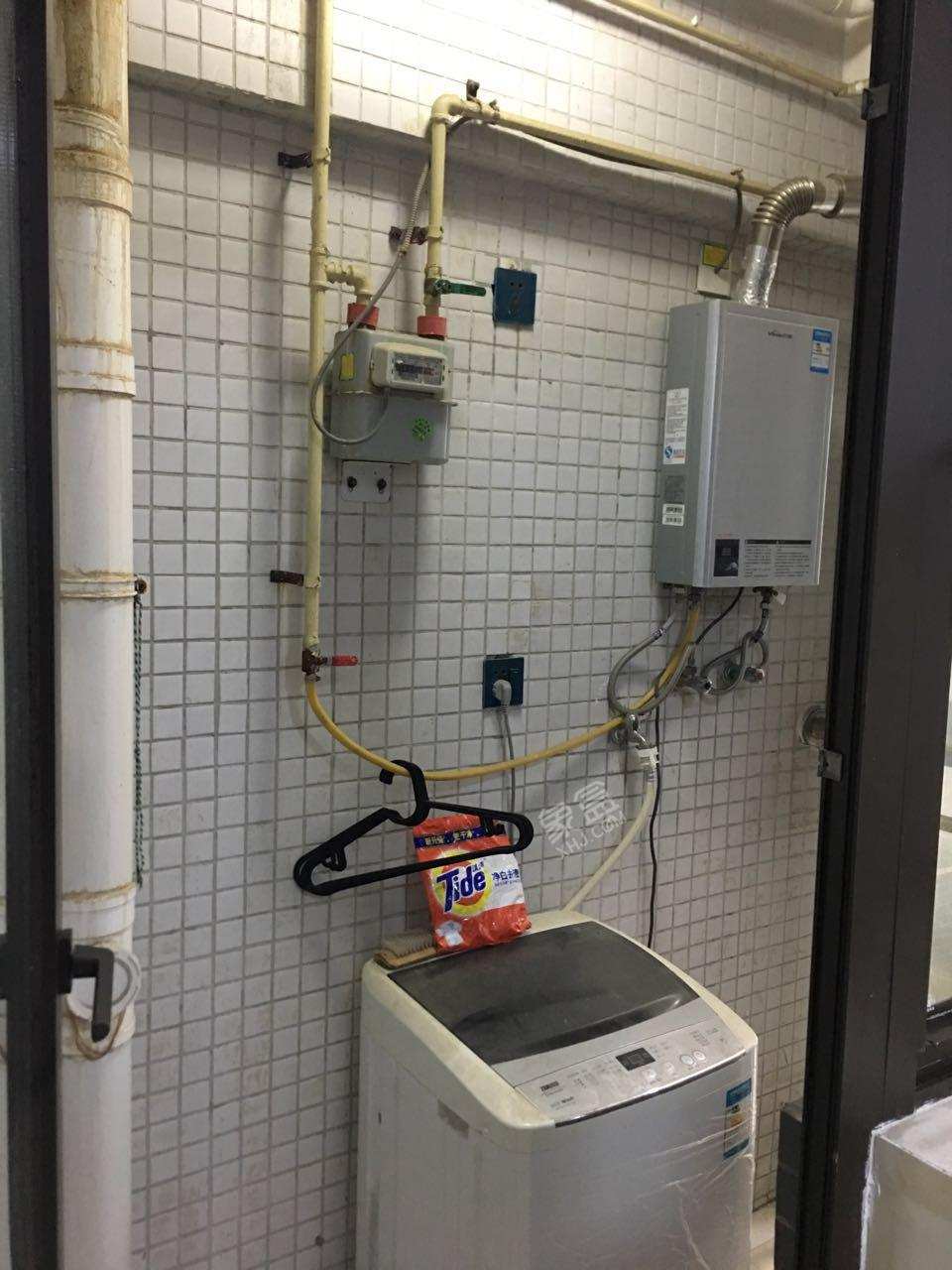 中航国际交流中心  1室1厅1卫    3500.0元/月室内图