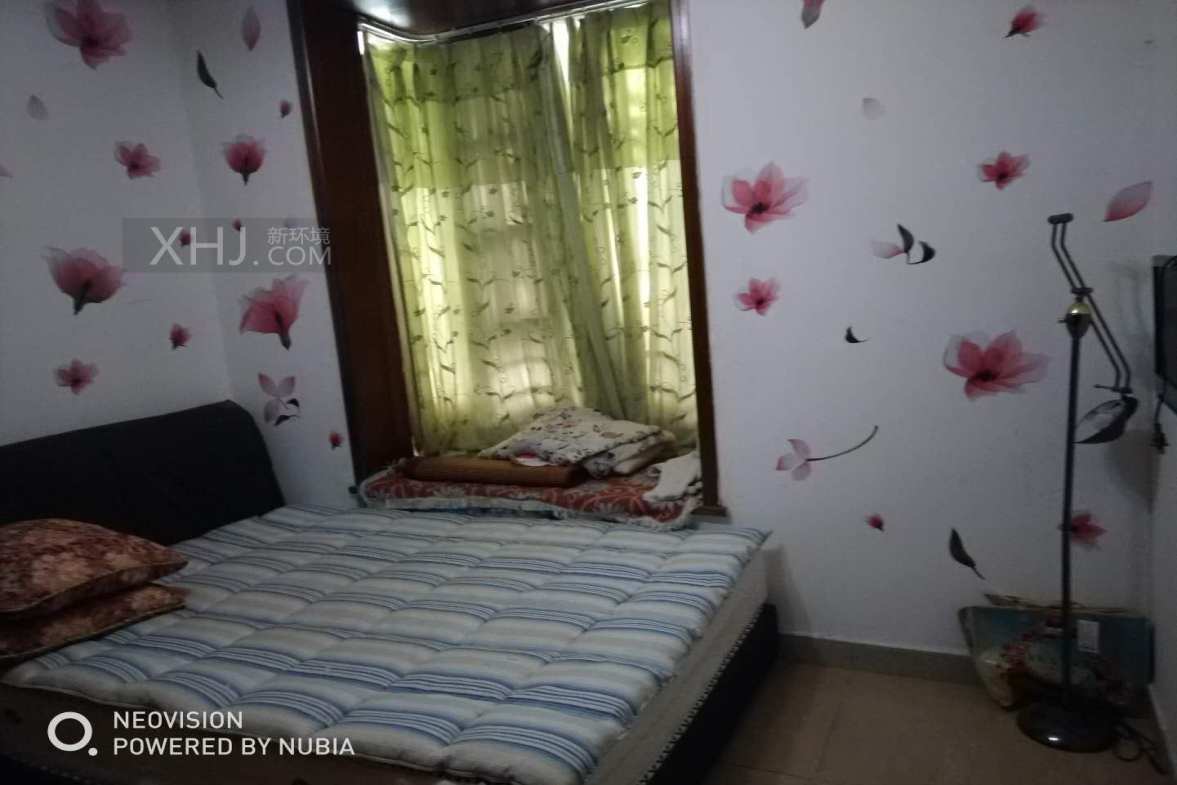 阳光金沙  2室2厅1卫    135.0万客厅