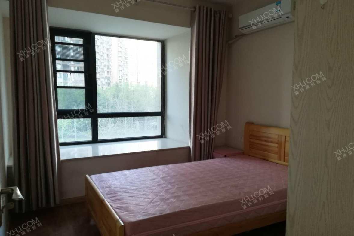 华润凤凰城三期  3室2厅2卫    3300.0元/月 华润凤凰城三期  3室2厅2卫    3300.0元/月室内图