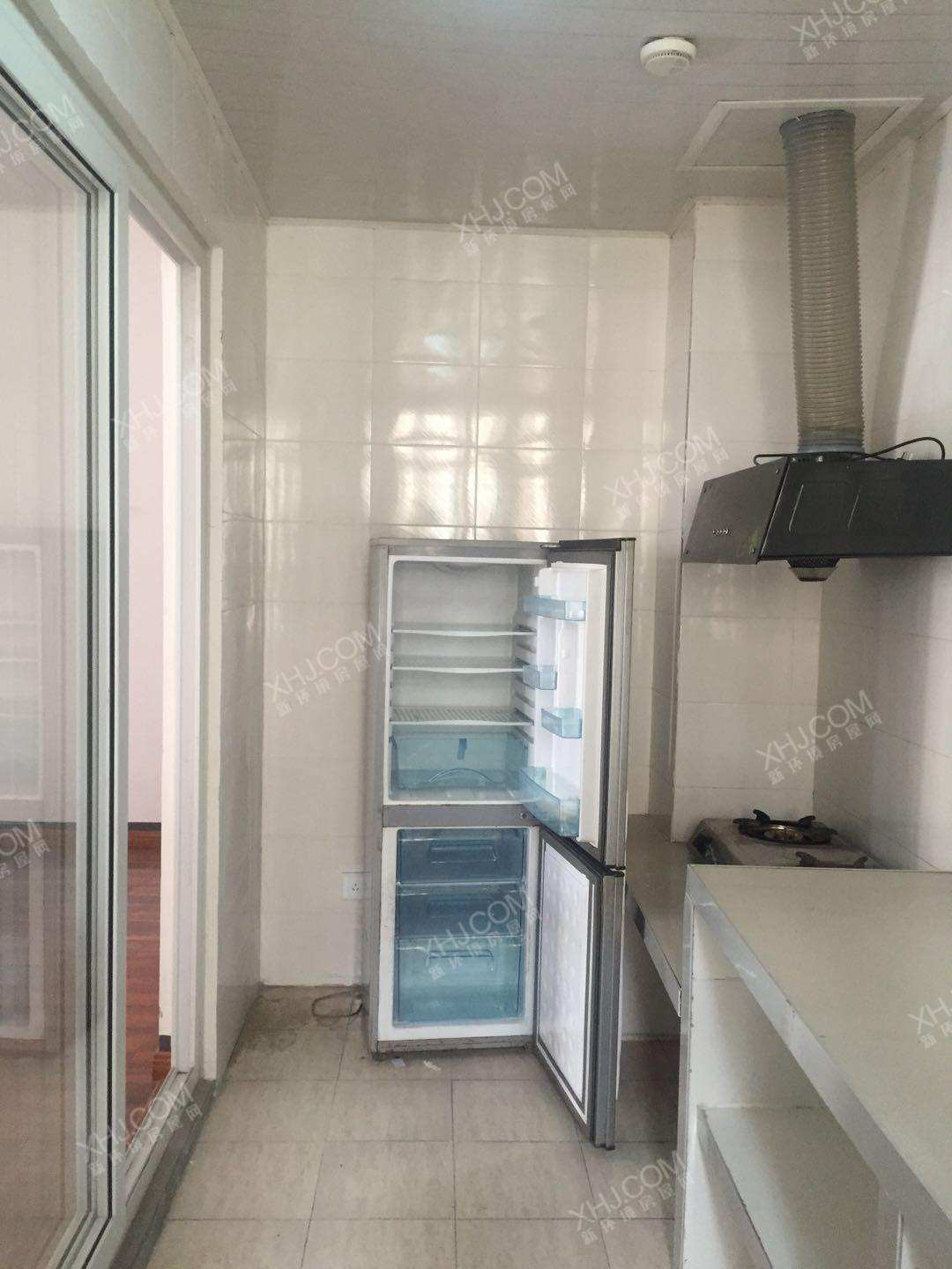 上善清波A  2室1厅1卫    2000.0元/月室内图