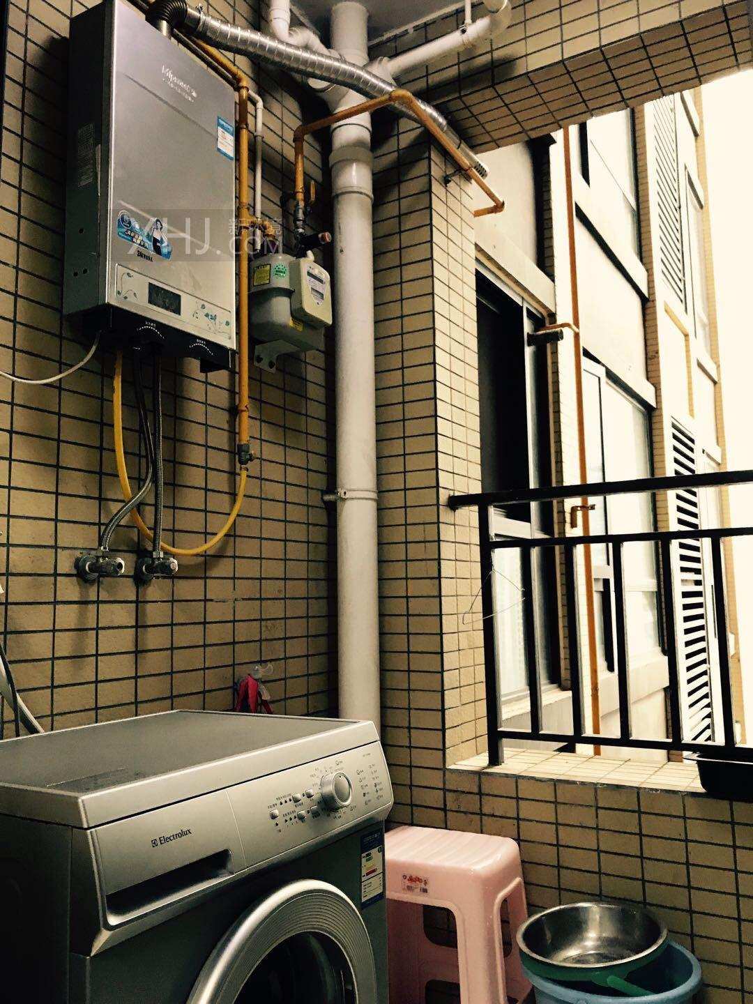 华润凤凰城三期  3室1厅1卫    3300.0元/月室内图