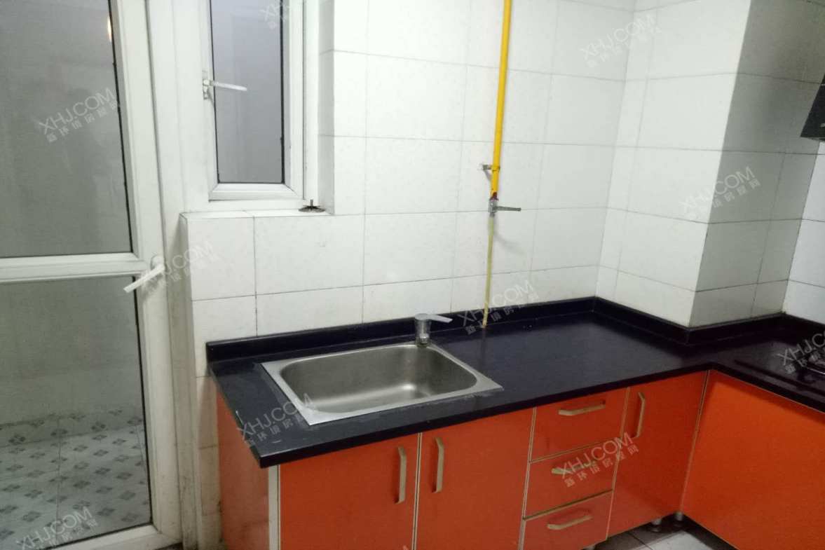 上层建筑 2室2厅1卫 2600.0元/月 上层建筑 2室2厅1卫 2600.0元/月室内图