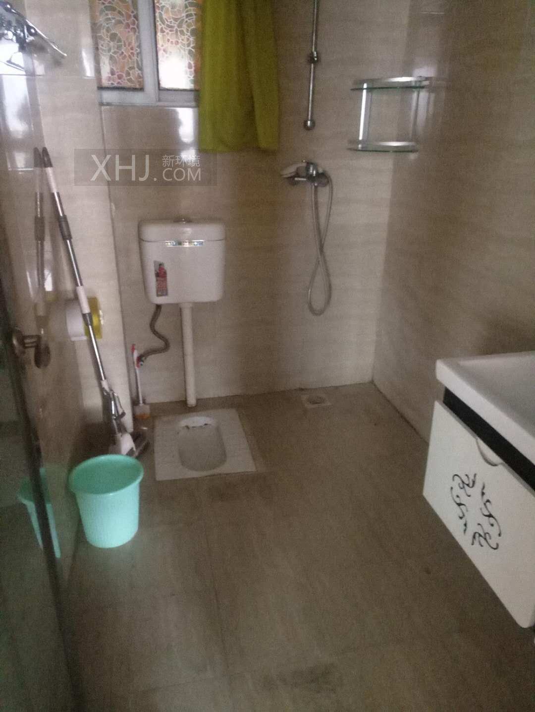 华府世家  2室1厅1卫    2200.0元/月 华府世家  2室1厅1卫    2200.0元/月室内图