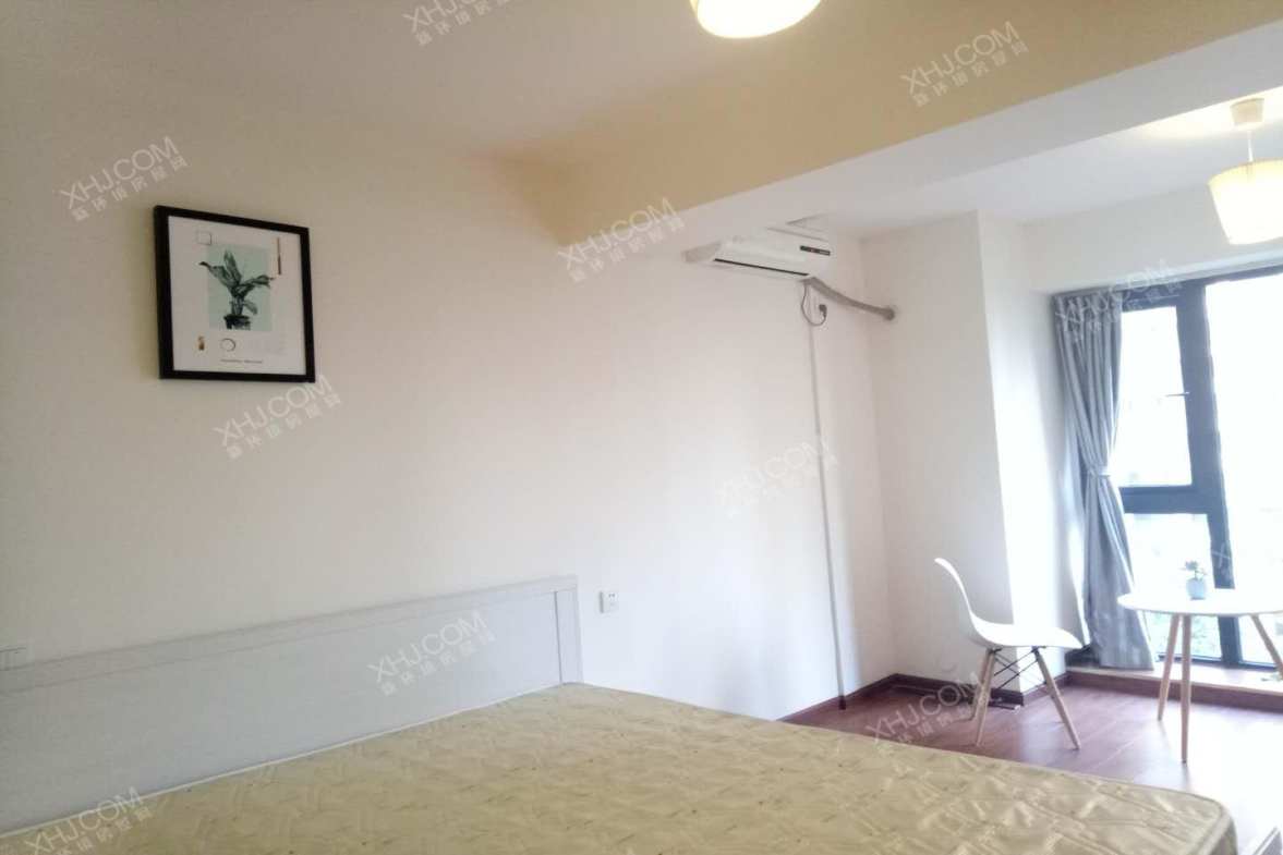 保利星座  1室1厅1卫    2200.0元/月室内图