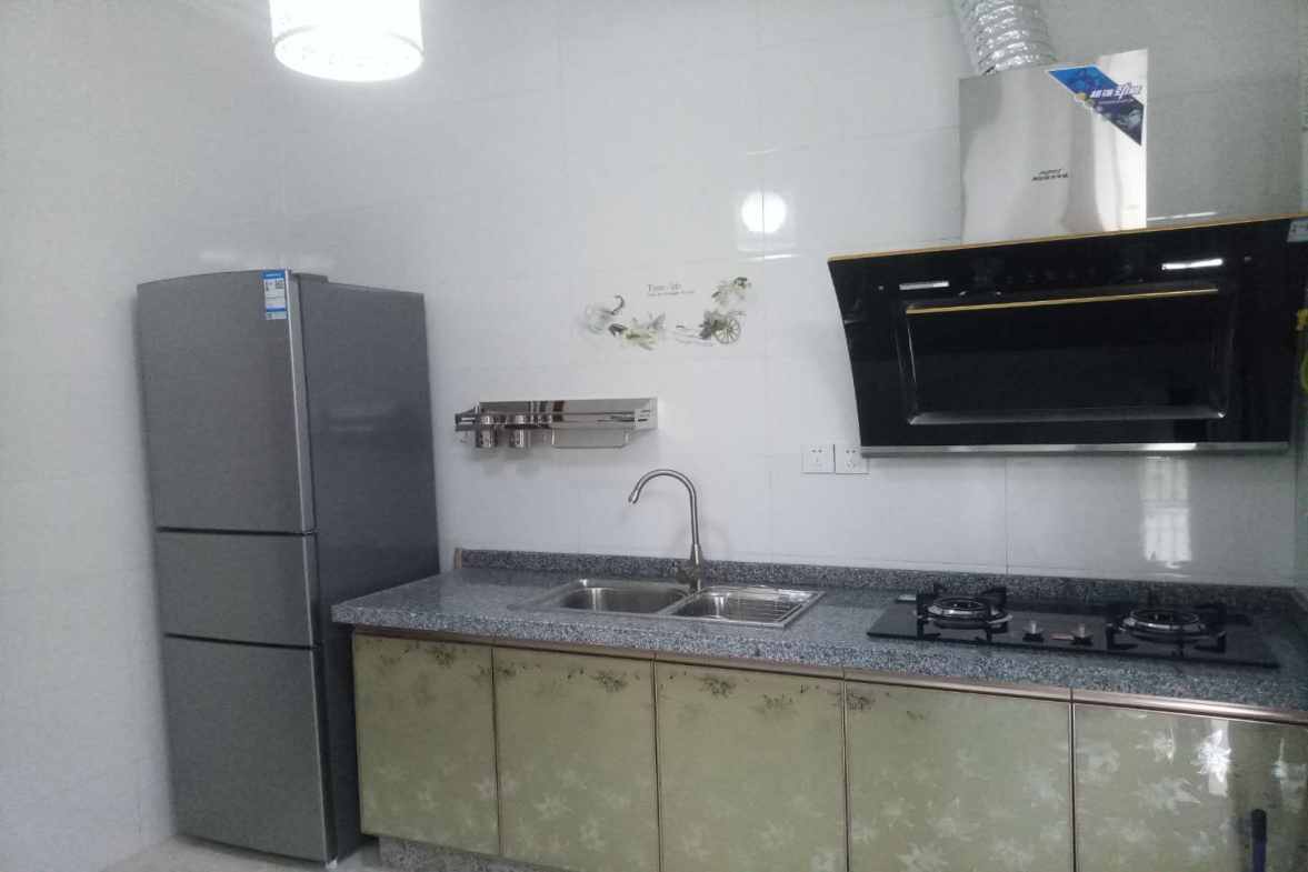 河池新居  1室1厅1卫   1500.00元/月 河池新居  1室1厅1卫   1500.00元/月室内图