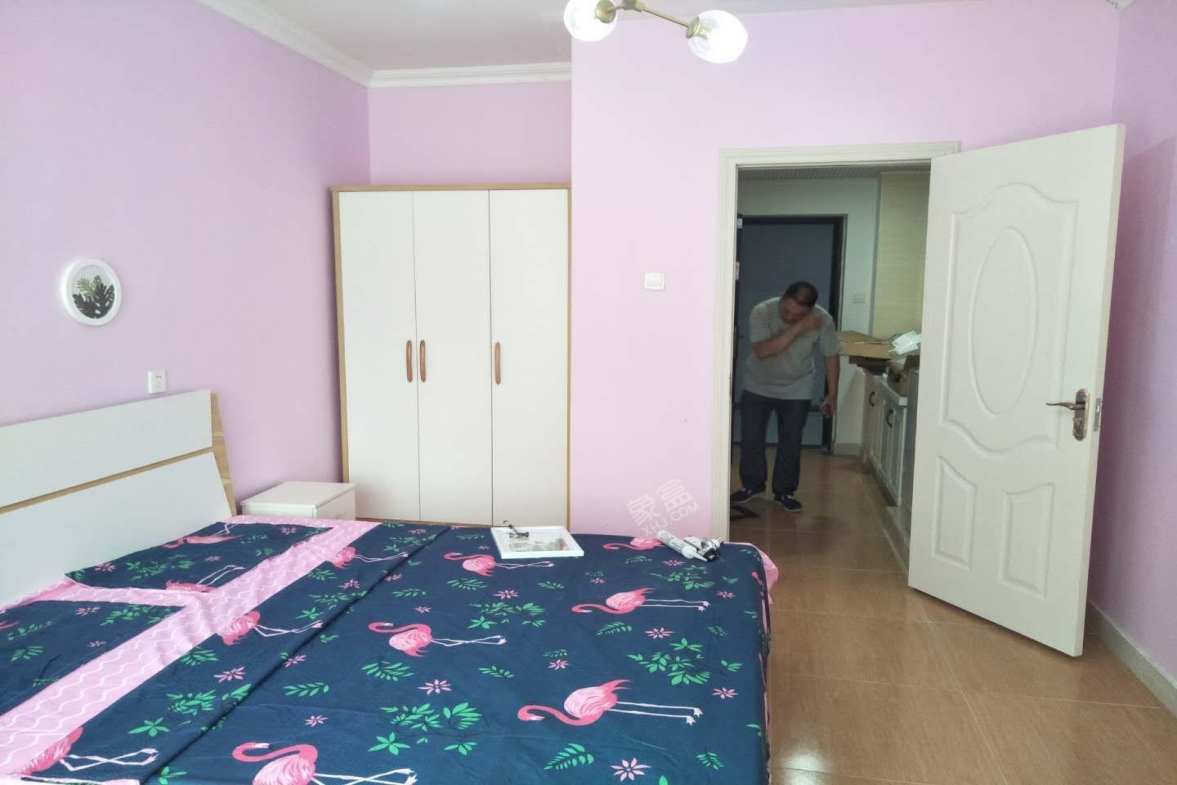 一品CG  1室1厅1卫    1700.0元/月室内图