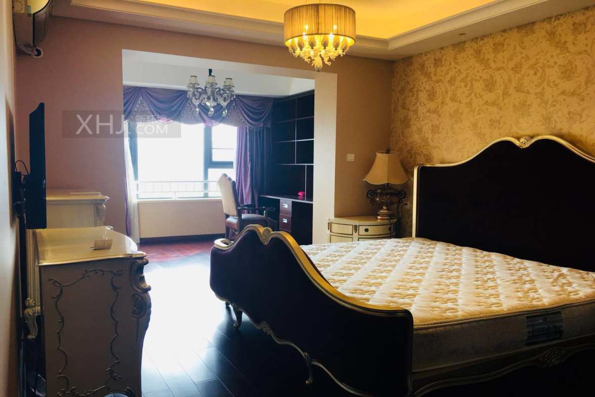 龙湖世纪峰景  4室2厅2卫    10000.0元/月室内图