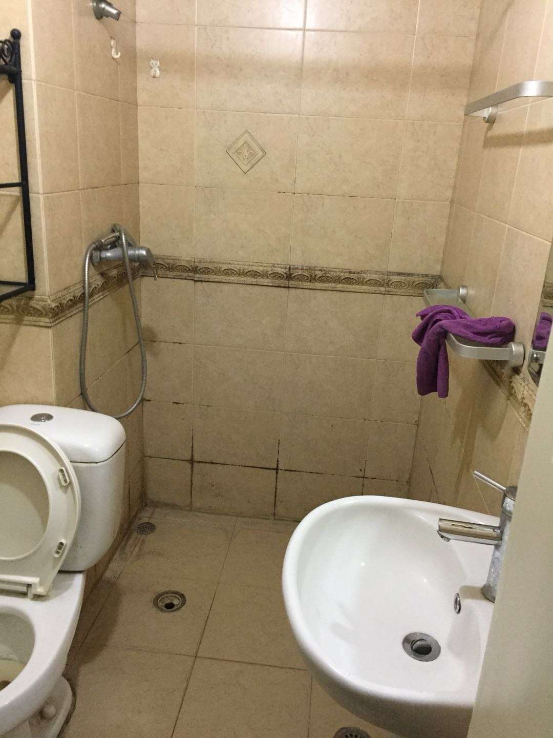 海棠月色  1室1厅1卫    1700.0元/月 海棠月色  1室1厅1卫    1700.0元/月室内图