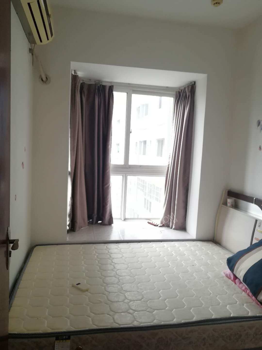 左右小区 1室1厅1卫 1500.0元/月 左右小区 1室1厅1卫 1500.0元/月室内图