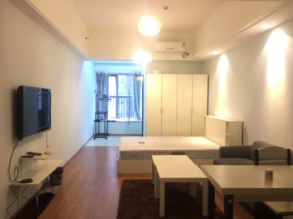 汇锦广场  1室1厅1卫    2100.0元/月 汇锦广场  1室1厅1卫    2100.0元/月室内图