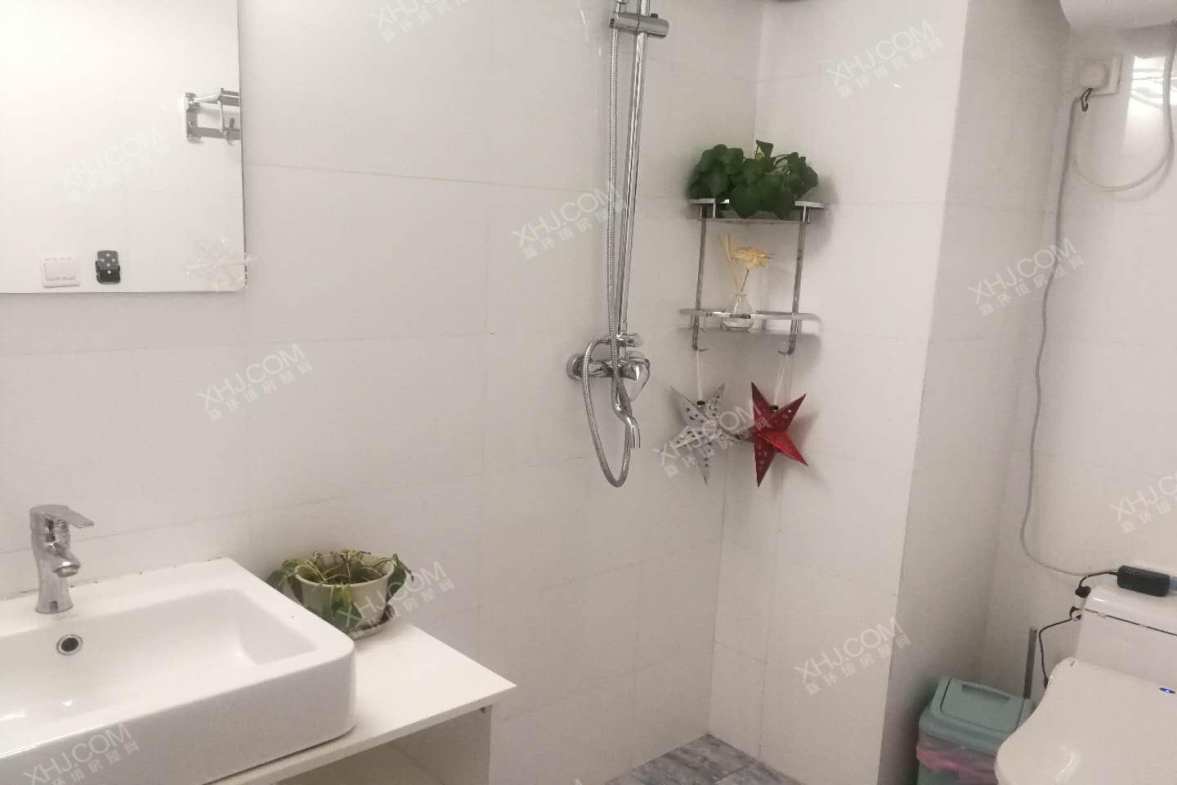 保利星座 1室1厅1卫 2300.0元/月 保利星座 1室1厅1卫 2300.0元/月室内图