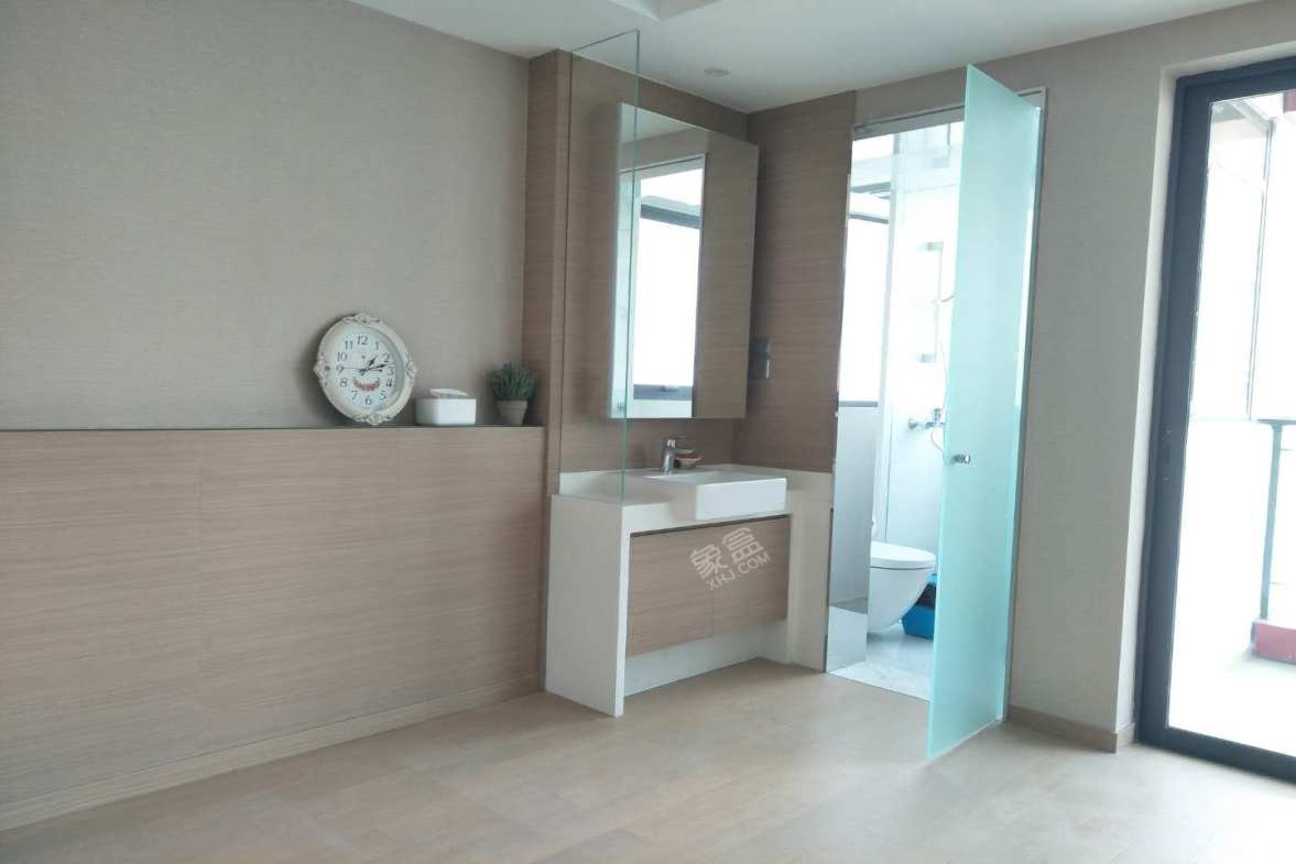 都城雅颂居二期  1室1厅1卫    3200.0元/月室内图