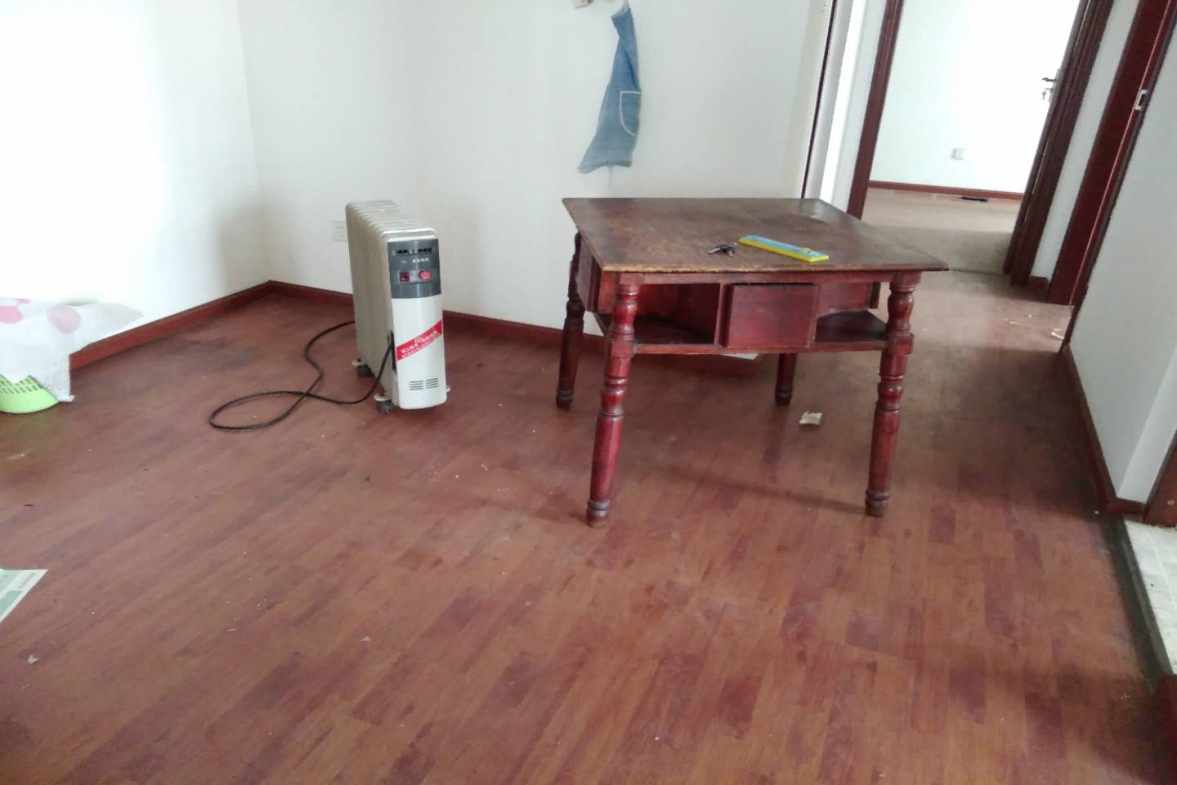 成南领寓  3室2厅1卫    2200.0元/月室内图