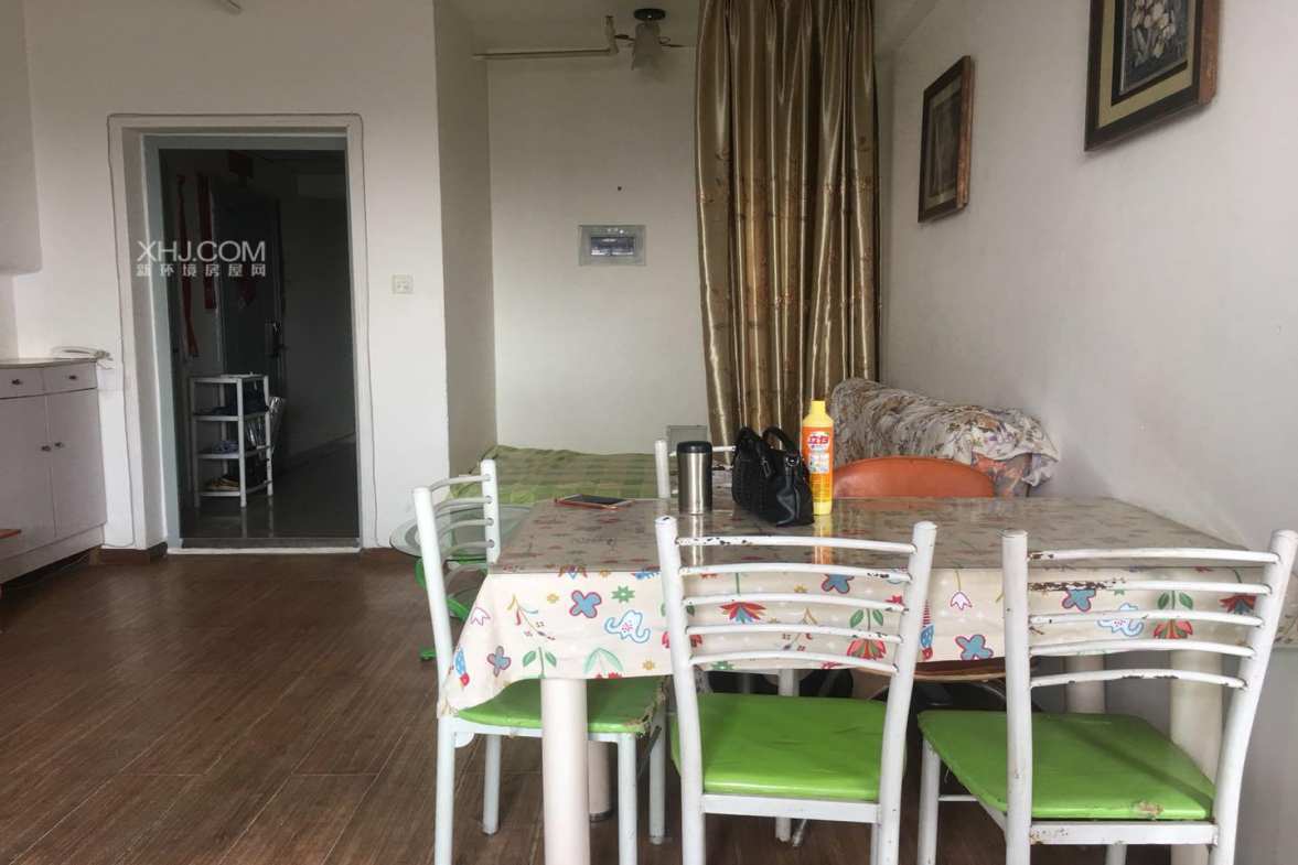 左右小区  1室1厅1卫    1500.0元/月 左右小区  1室1厅1卫    1500.0元/月室内图