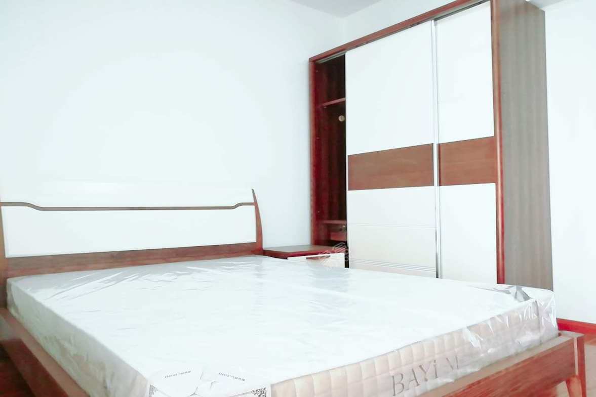 保利百合花园  4室3厅3卫    6300.0元/月 保利百合花园  4室3厅3卫    6300.0元/月室内图