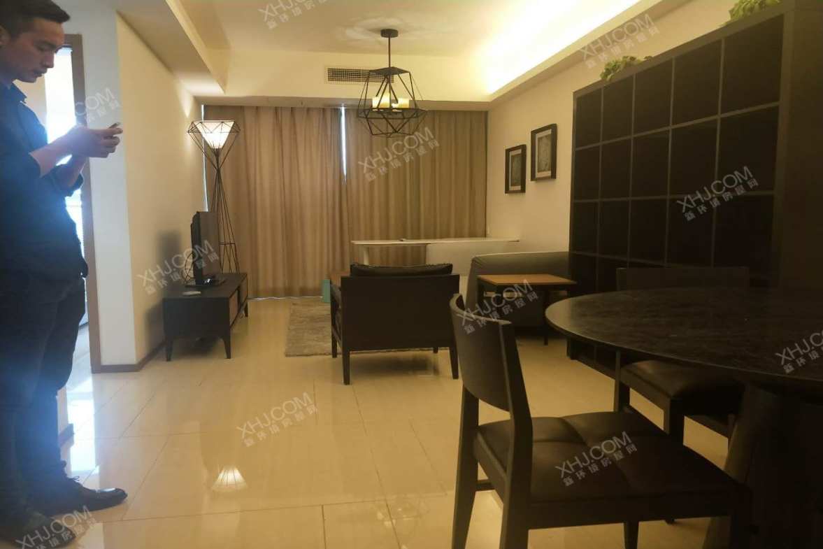 海洋中心  1室1厅1卫    3800.0元/月室内图