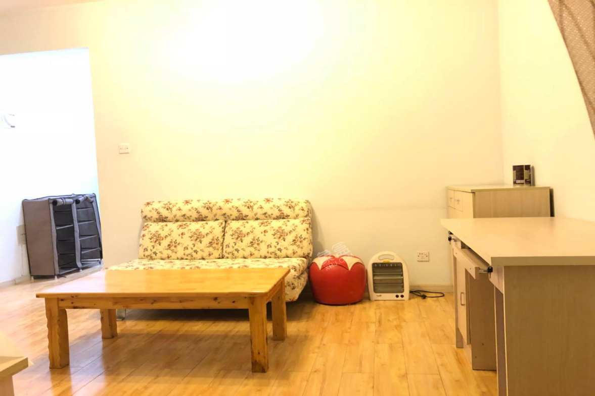 揽胜金沙  1室1厅1卫    2200.0元/月 揽胜金沙  1室1厅1卫    2200.0元/月室内图