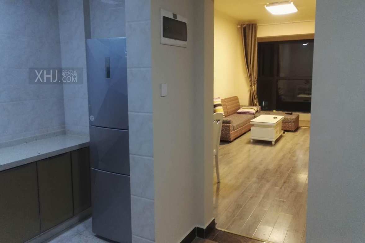 南湖国际2期  3室1厅1卫    2000.0元/月室内图