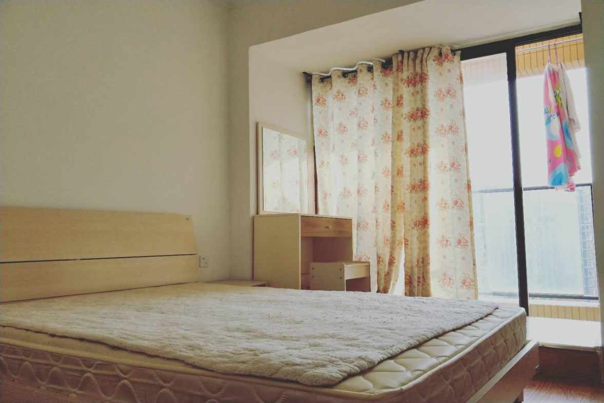 保利心语四期  2室1厅1卫    2800.0元/月室内图