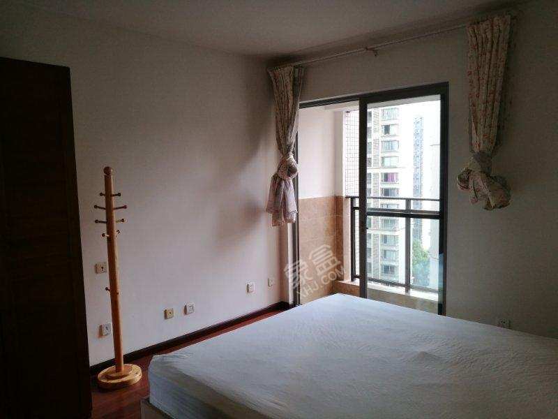 中海兰庭  4室2厅2卫    5500.0元/月 中海兰庭  4室2厅2卫    5500.0元/月室内图