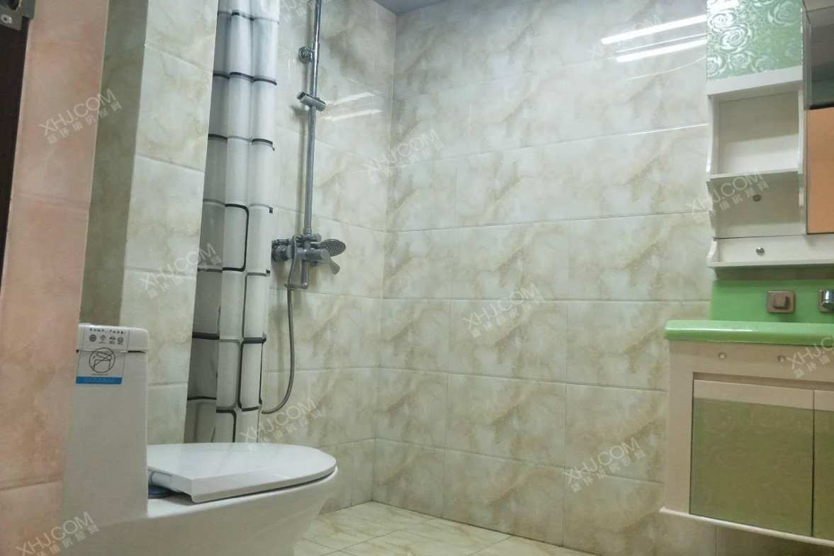 智地哥谭LOFT公寓  3室1厅1卫    4300.0元/月 智地哥谭LOFT公寓  3室1厅1卫    4300.0元/月室内图