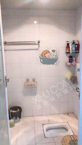 南湖春天  1室1厅1卫    1300.0元/月室内图