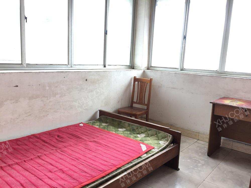 贝森园  4室1厅1卫    1600.0元/月 贝森园  4室1厅1卫    1600.0元/月室内图