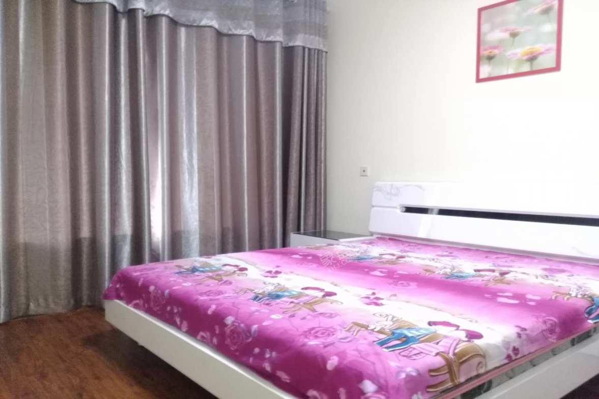 成都奥克斯广场 2室2厅1卫 4300.0元/月 成都奥克斯广场 2室2厅1卫 4300.0元/月室内图