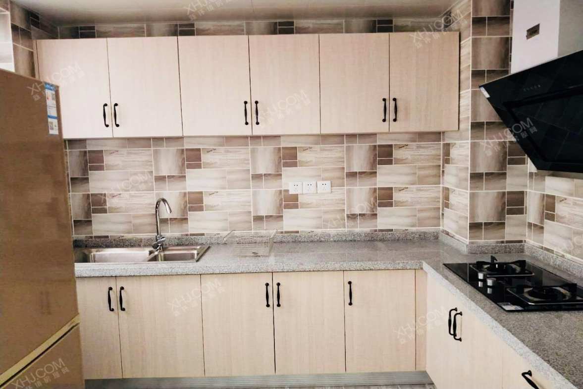 中海兰庭  3室2厅2卫    4800.0元/月 中海兰庭  3室2厅2卫    4800.0元/月室内图