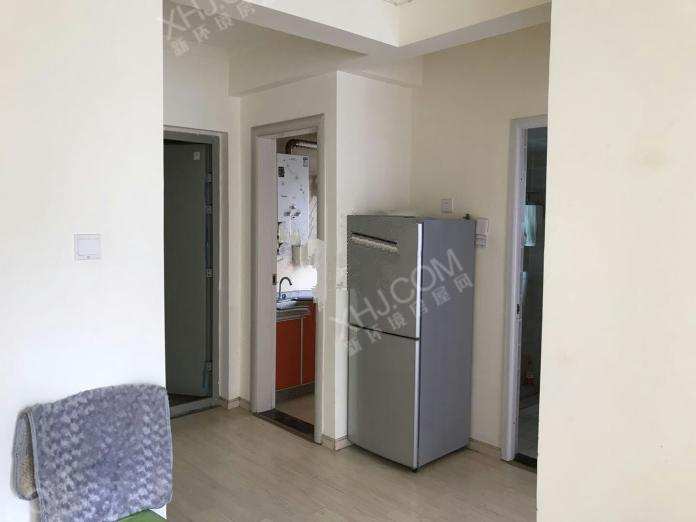 馨光华庭  1室1厅1卫    1500.0元/月 馨光华庭  1室1厅1卫    1500.0元/月室内图