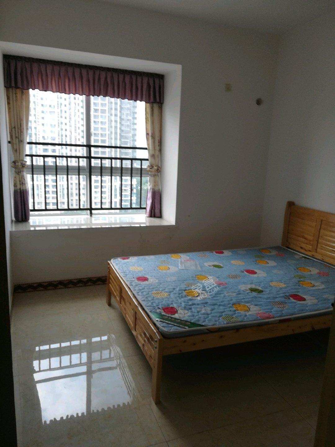 南湖春天  1室1厅1卫    1300.0元/月室内图