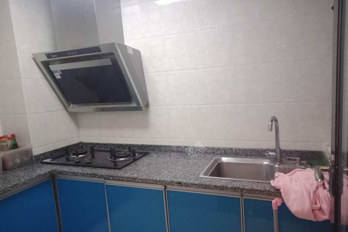 知贤坊  2室1厅1卫    1600.0元/月室内图