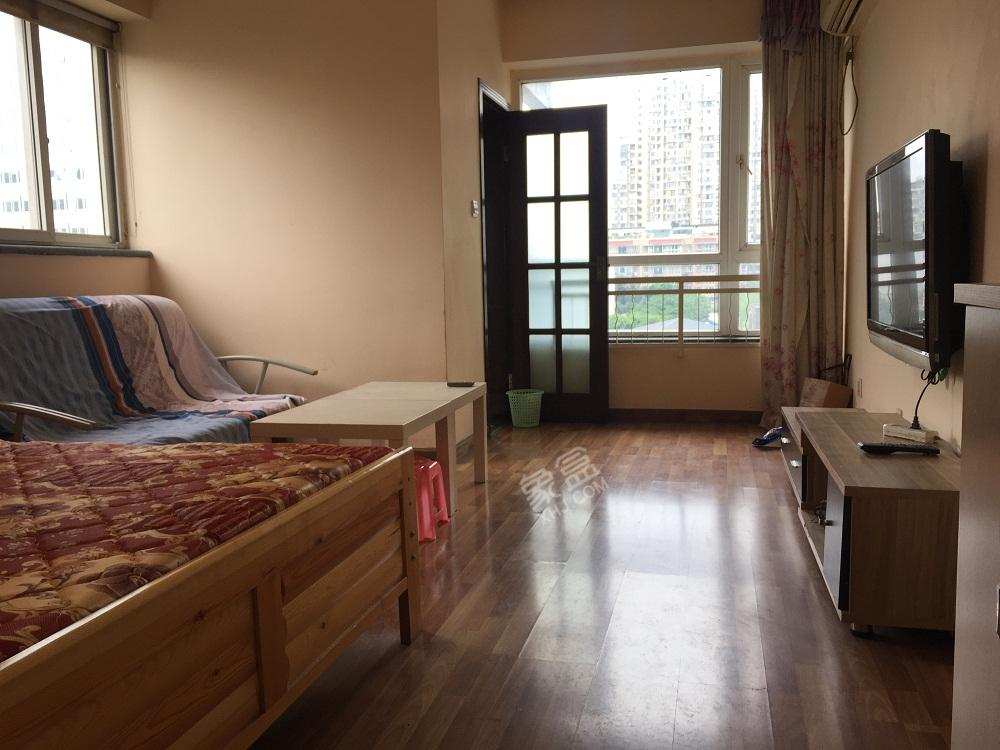 海棠月色  1室1厅1卫    1500.0元/月室内图