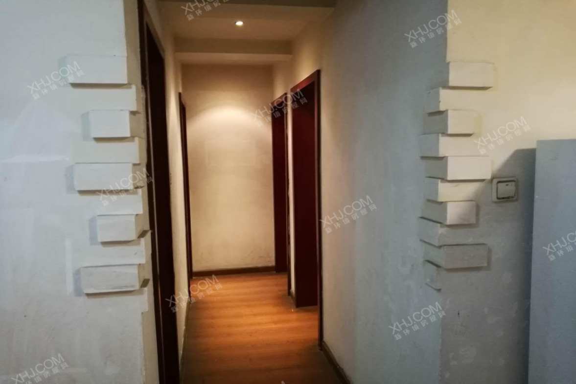 水岸格林  3室2厅1卫    2200.0元/月室内图