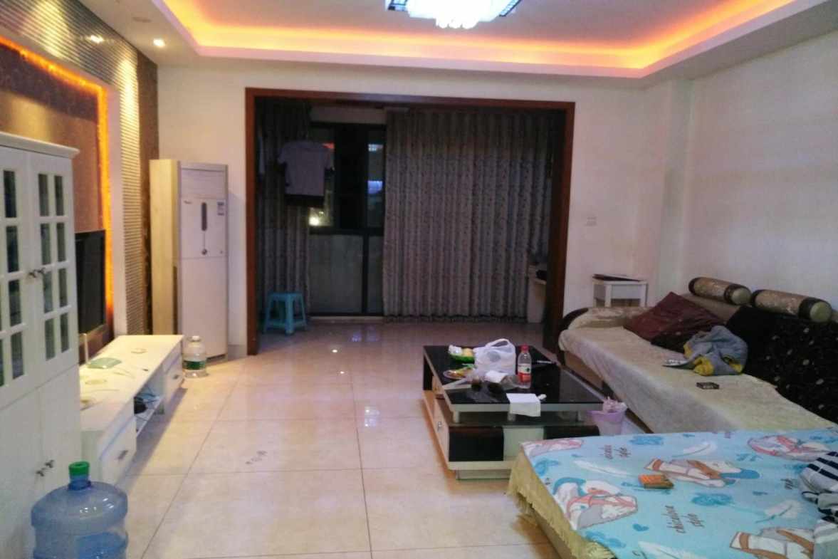 金地嘉年华B区  3室2厅2卫    3500.0元/月室内图