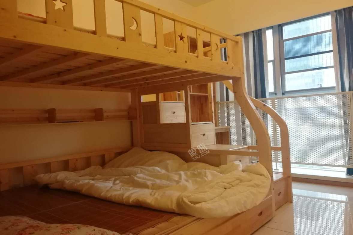 海洋中心  3室2厅2卫    7200.0元/月室内图