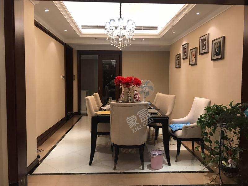 华润金悦湾  4室2厅2卫    16000.0元/月 华润金悦湾  4室2厅2卫    16000.0元/月室内图