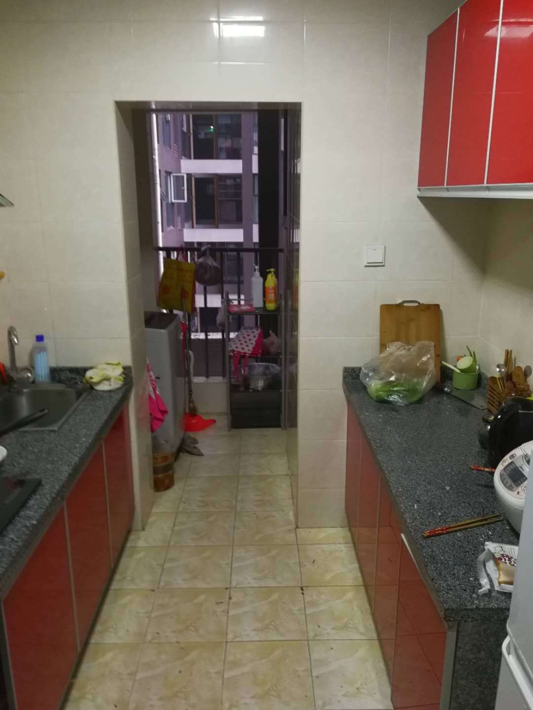 光明城市  3室1厅1卫    2500.0元/月 光明城市  3室1厅1卫    2500.0元/月室内图