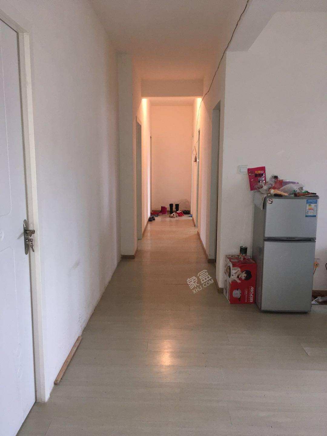 复地雍湖湾  4室1厅2卫    4400.0元/月 复地雍湖湾  4室1厅2卫    4400.0元/月室内图