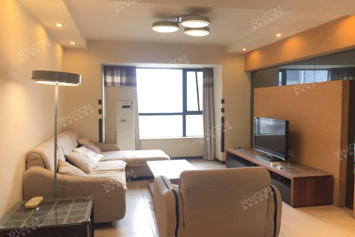 凯丽美域  3室2厅1卫   248.00万客厅