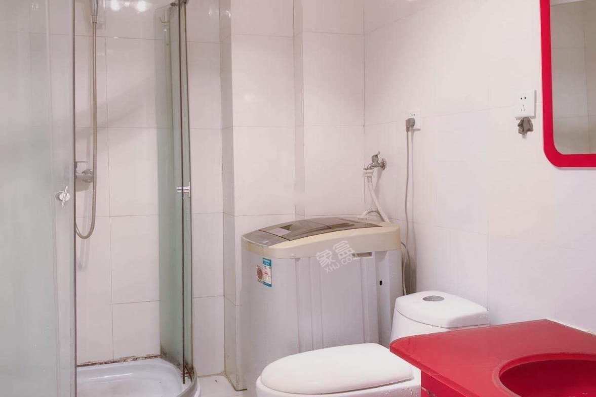 大地新光华  1室1厅1卫    1700.0元/月室内图