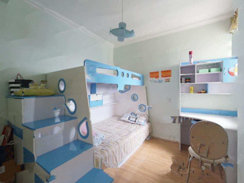 优品道丶曦岸  2室2厅1卫    203.0万客厅