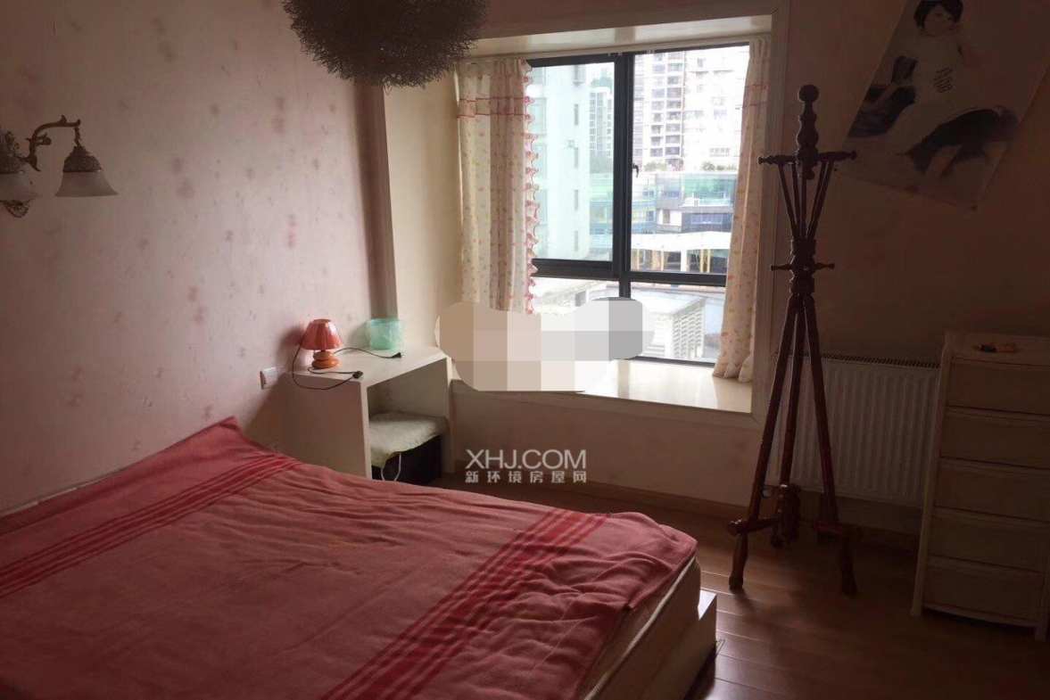 金华园 1室1厅1卫 2500.0元/月 金华园 1室1厅1卫 2500.0元/月室内图