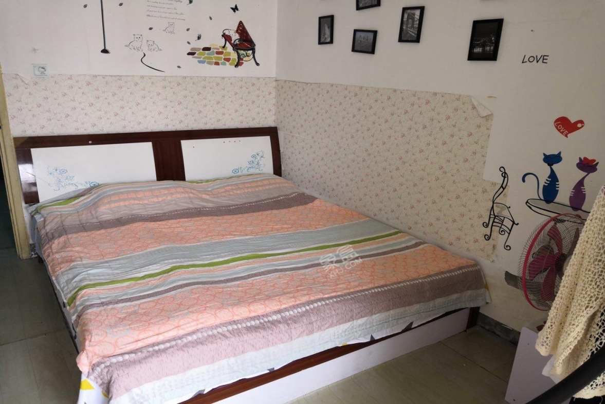 二江花园 1室1厅1卫 900.00元/月 二江花园 1室1厅1卫 900.00元/月室内图