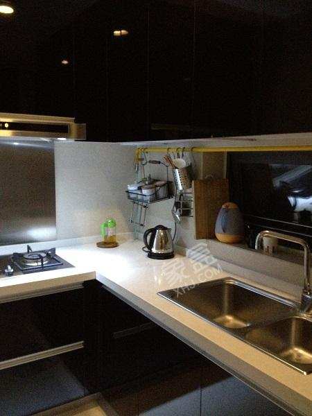 凯旋天际湾  2室1厅1卫    220.0万客厅