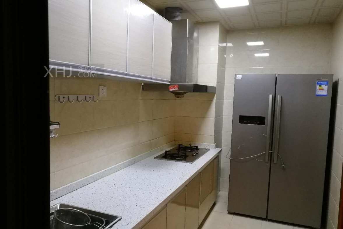 南湖国际3期  3室2厅1卫    3000.0元/月 南湖国际3期  3室2厅1卫    3000.0元/月室内图