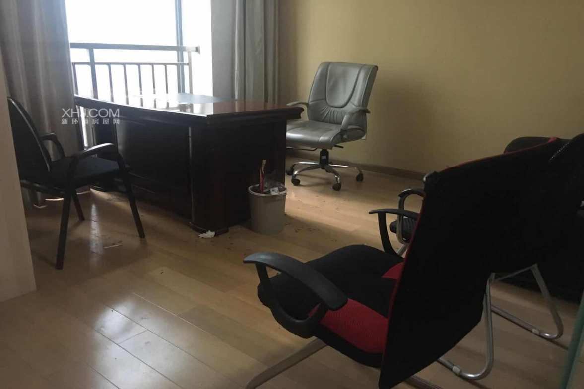 蜀都中心一期 1室1厅1卫 4500.0元/月 蜀都中心一期 1室1厅1卫 4500.0元/月室内图