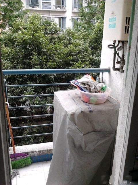 海棠月色  1室1厅1卫    1400.0元/月 海棠月色  1室1厅1卫    1400.0元/月室内图