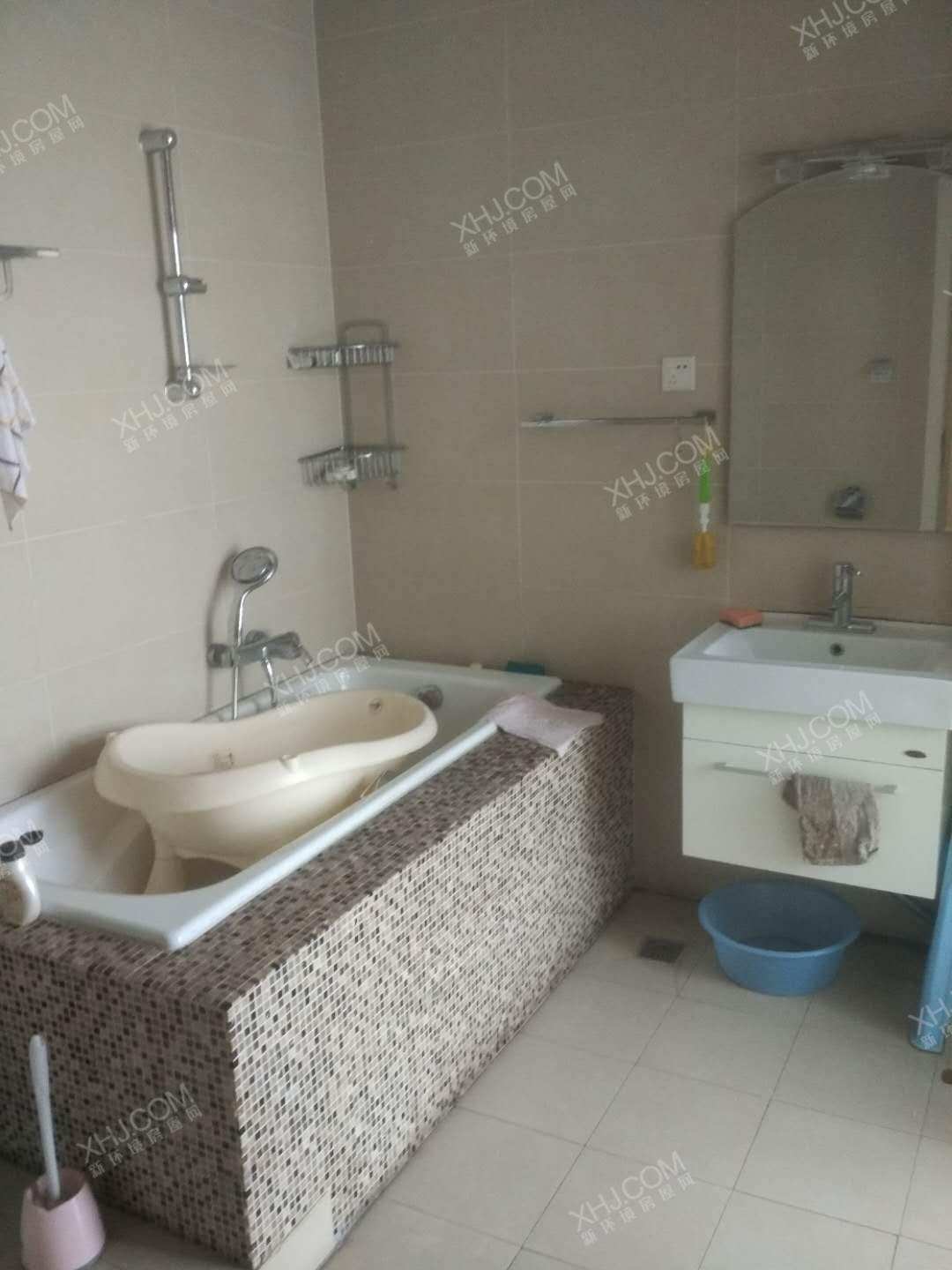 博瑞都市花园  3室1厅2卫    4500.0元/月室内图