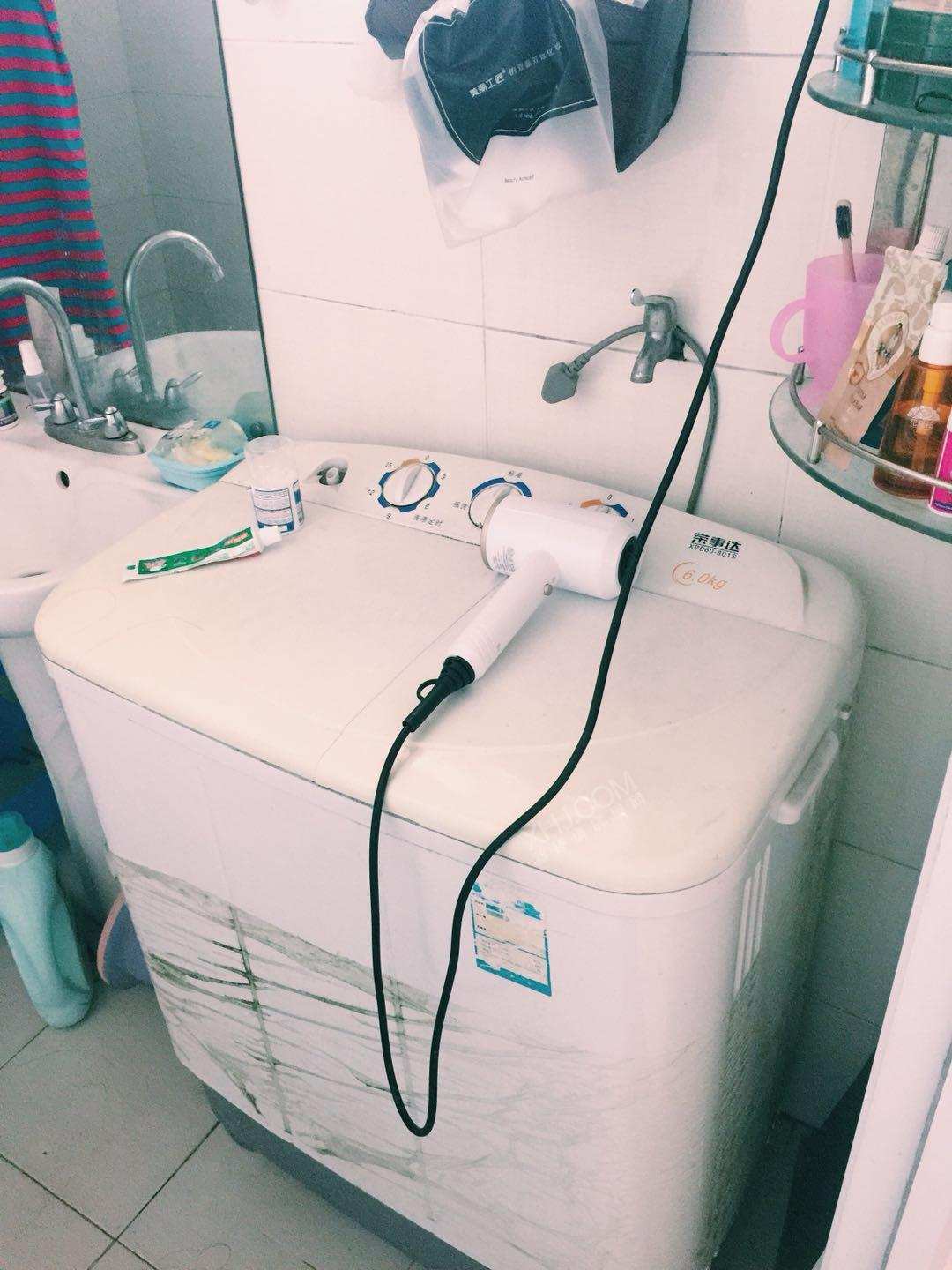 左右小区  1室1厅1卫    1500.0元/月室内图